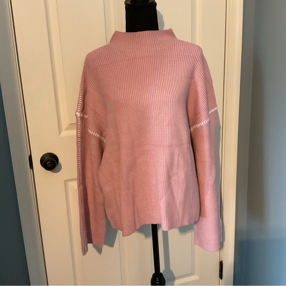 Women's Pink Chunky Knit Sweater - Picture 3 of 8